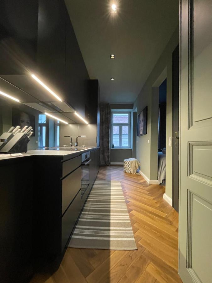 Luxury Stay וינה מראה חיצוני תמונה